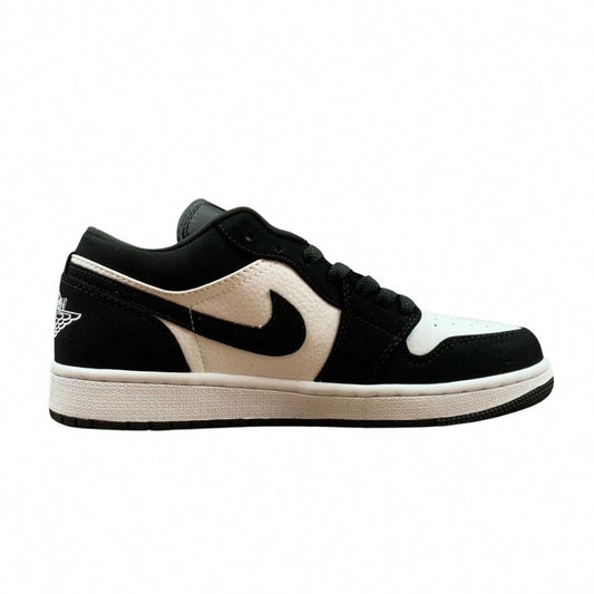 NIKE AIR JORDAN 1 LOW BLACK WHITE